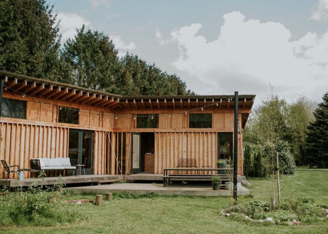 The cabin 102